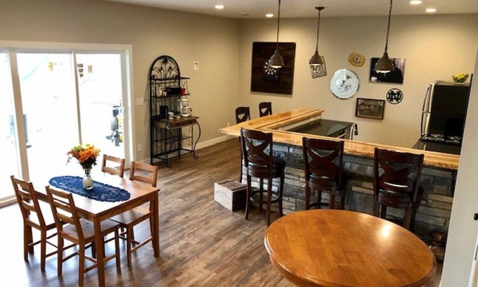 Audubon Haus | Lake Home Guest Suite