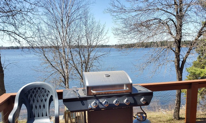 Chickamaw Beach Haus | Lake House - 6 bedroom, 3 bath, 20ft pontoon included with stay