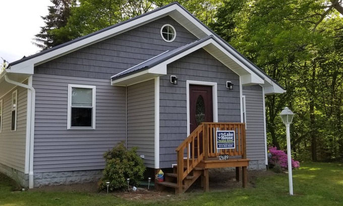 North Springfield Haus | Lake House in der Nähe des Strandes, Eisdiele und Candy Gift Shop.