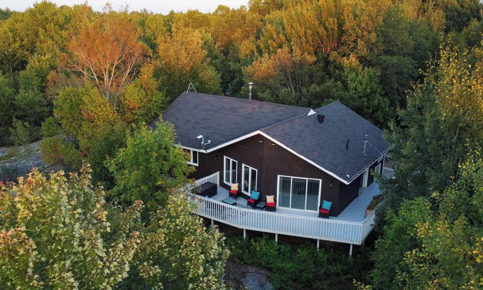Nipissing Haus | Lake Nipissing Country Paradise