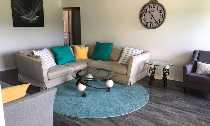 Fayetteville Haus | Lake Sequoyah Park Getaway