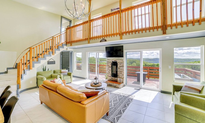 Forsyth Kabine | Lake Taneycomo Views: Family-Friendly Cabin!