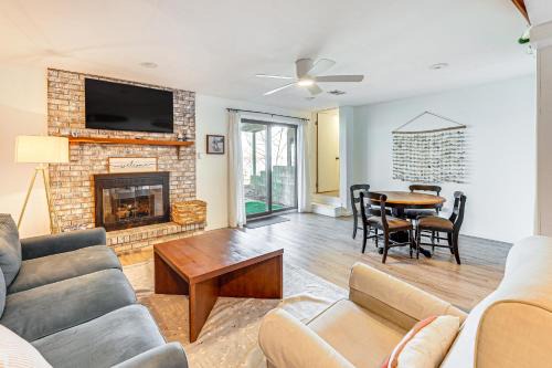 Whitehall Haus | Lake View and Deck Group Getaway in Whitehall!