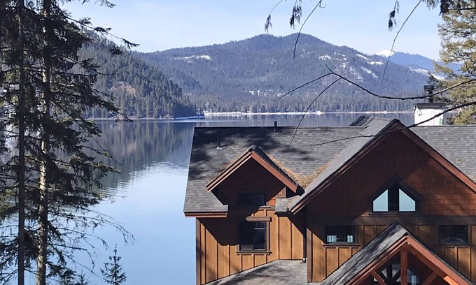 Coolin Haus | Lake View Couples Get-Away — Year Round Fun!!