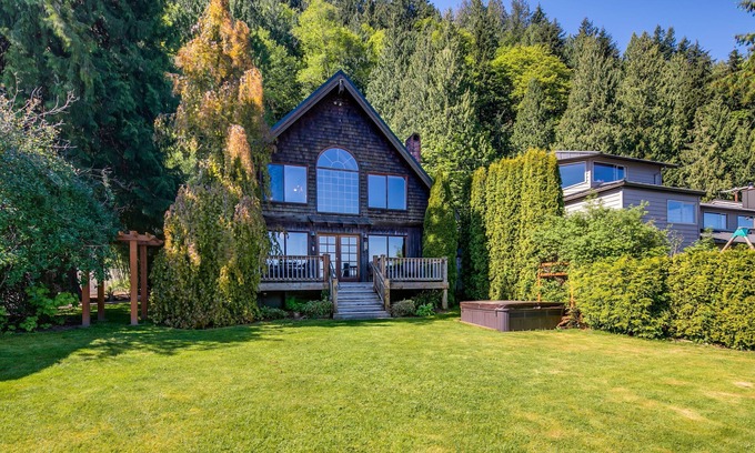 Sudden Valley Haus | Lake Whatcom Waterfront Cabin