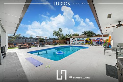 Miami Gardens Haus | Lakefront Mansion, 5min 2 Hard Rock Stadium, 30Gsts L65