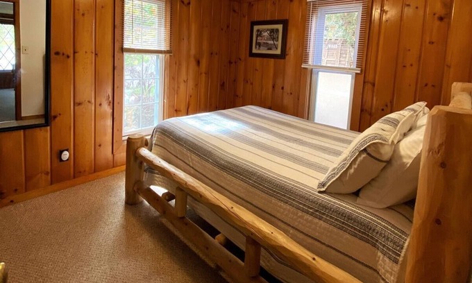 Bellaire Kabine | Lakefront Cabin - Northaire Resort Cabin 1