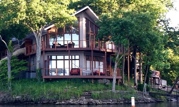 Edwards Haus | Haus am See mit atemberaubendem Panoramablick