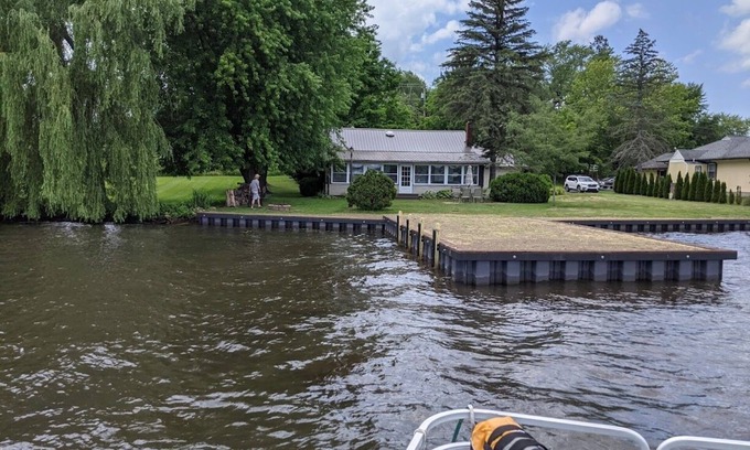 Conneaut Lake Kabine | Lakefront house with land dock