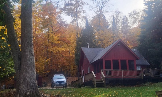 Germfask Kabine | Lakehouse Dream, on Big Manistique Lake Germfask/Curtis Mich.Centrally located.