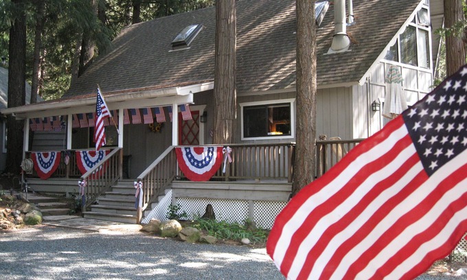Nevada City Skihütte | "Lakeside, Camp-Run-A-Muck", 4 Zim., 2 Bäder (13 Schlafplätze)
