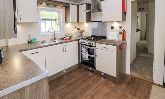 Warton Hütte | Lakeside Haven