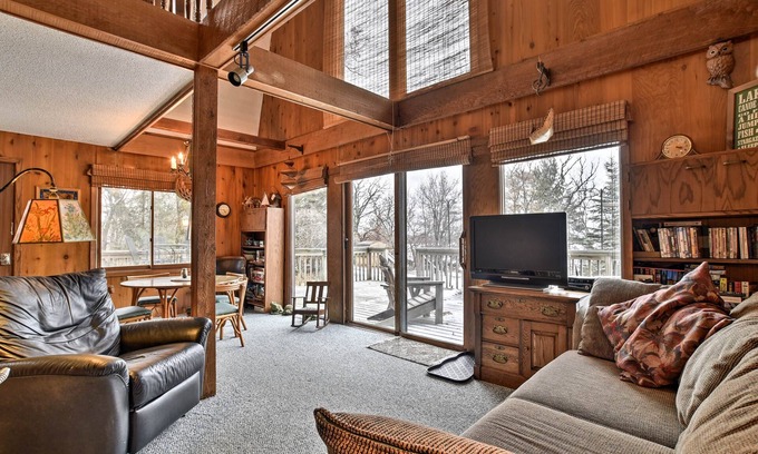 Stearns County Kabine | NEU! Kimball-Kabine am See mit 10 Morgen Land!
