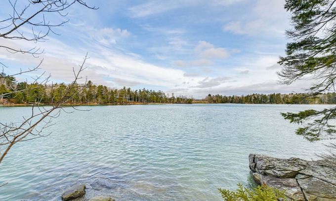 Lamoine Kabine | Lamoine Cabin w/ Deck ~ 16 Mi to Acadia Nat’l Park