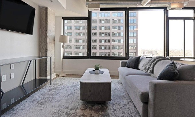Baileys Crossroads Wohnung | Landing at Three Collective - 1 Bedroom in Fall...