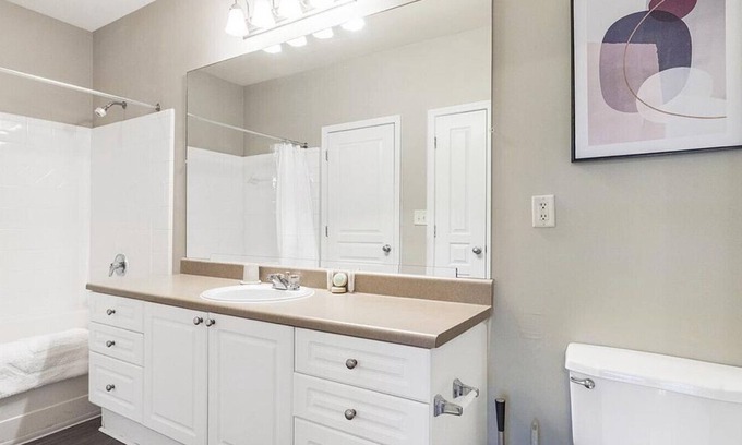 Duluth Wohnung | Landing at The Berkeley - 1 Bedroom in Downtown Duluth