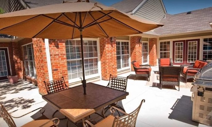 Chicago Wohnung | Landing at The Green at Chevy Chase - 2 Bedrooms in Downtown Buffalo Grove