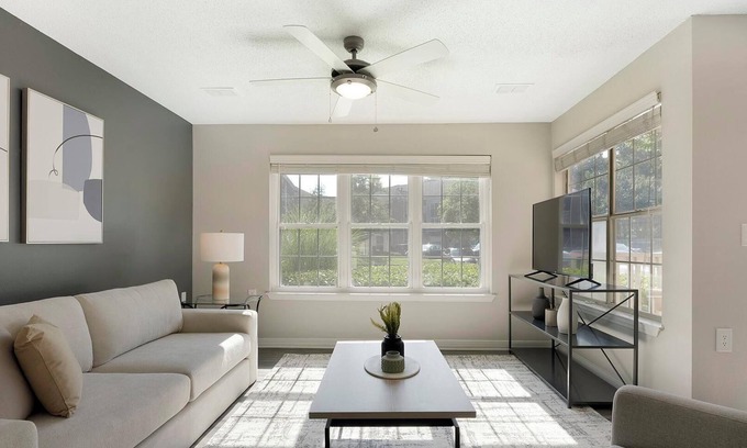 Carolina Forest Wohnung | Landing | Chic 2BD, Clubhouse, Gym