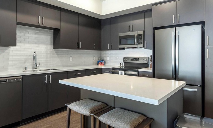 St. Johns Wohnung | Landing | Modern 2BD, Gym