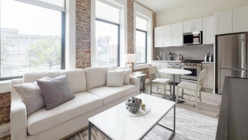 Five Points South Wohnung | Landing Modern Apartment with Amazing Amenities (ID5790X36)