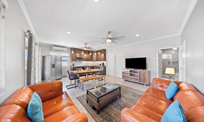 Boroncana Eigentumswohnung | Landslake F3 · New 2BR 1BA condo with Pool