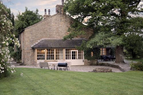 Fence Haus | Laneside House By Birch Stays New Home