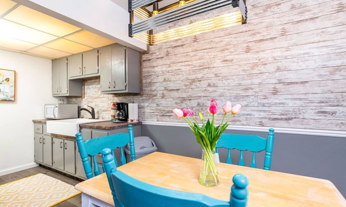 Lansing Wohnung | Lansing Layover #12| Project Runway