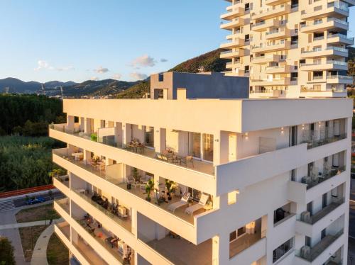 Magazzeno Haus | Lantern Penthouse
