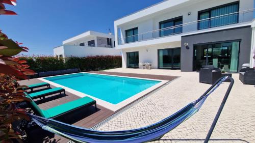 Bombarral Haus | Lara Sweet Home