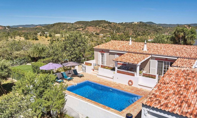 Fonte do Bispo Villa | Laranjeira - Drei Schlafzimmer Villa, Schläft 6