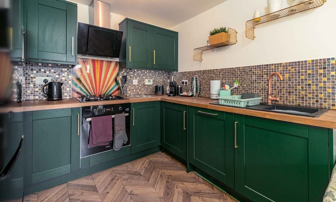 Openshaw Haus | Large 4 bedroom townhouse