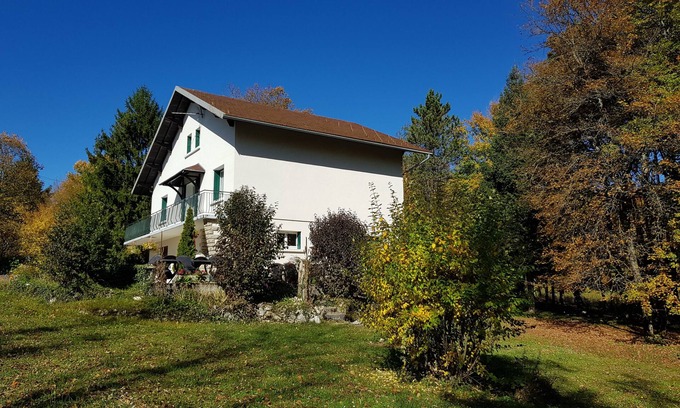 Bonlieu Villa | Cottage mit großer Kapazität, 1,5 km von den Hérisson-Wasserfällen entfernt