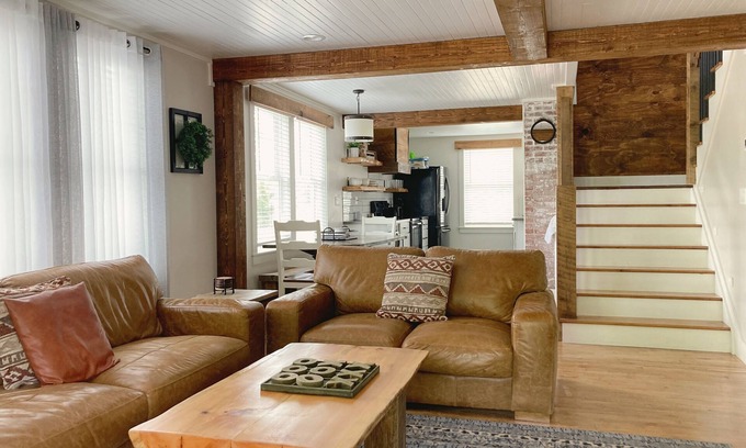 Atlantic Mine Haus | Large House Close to Area Attractions - Large Parking Area - Copper Ridge