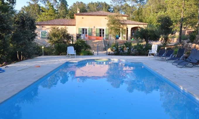 Besse-sur-Issole Sonstige | Gran casa de campo provenzal de 250 m2 con piscina y jardín maduro.