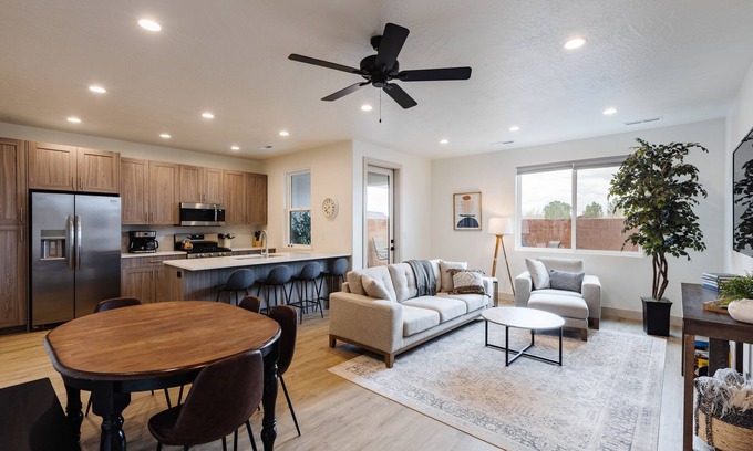 Santa Clara Haus | Lava Flow @ Heritage Point - Santa Clara