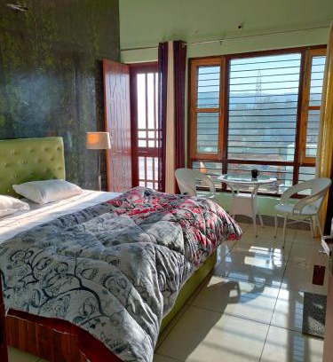 Dehradun Haus | Laxmi Jawahar Homestay