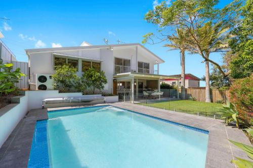 Port Macquarie Haus | Laze at Lighthouse - family home with pool, heated pool Oct to Mar