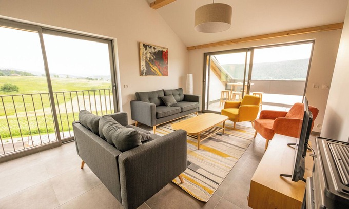 Les Rousses Wohnung | Le 240, between lake and mountains