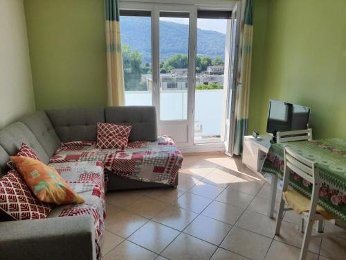 Saint-Martin-d'Heres Wohnung | Le Chopin, appartement 3 pièces, parking gratuit, balcon, ascenseur, WiFi