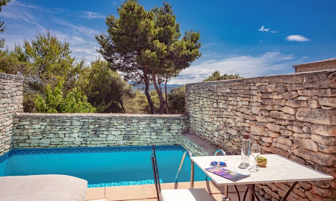 Joucas Hotel | Le Phébus & Spa - Relais & Chateaux