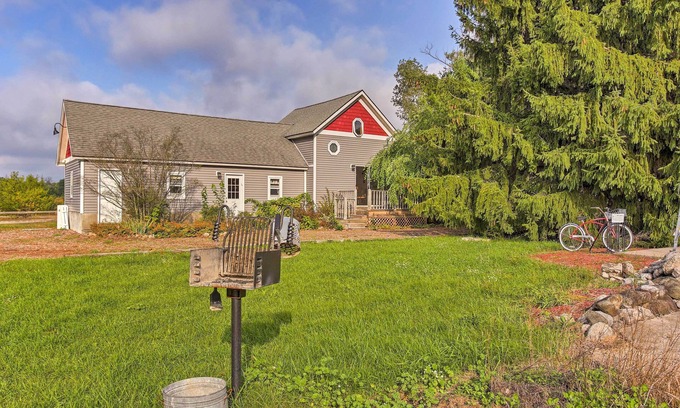 Suttons Bay Hütte | Leelanau Country Cottage ist "Zuhause in der Ferne"!