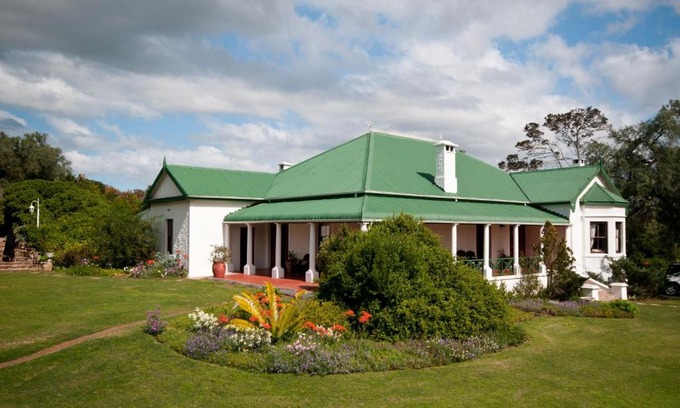 Paterson Haus | Leeuwenbosch Country House - Amakhala Game Reserve