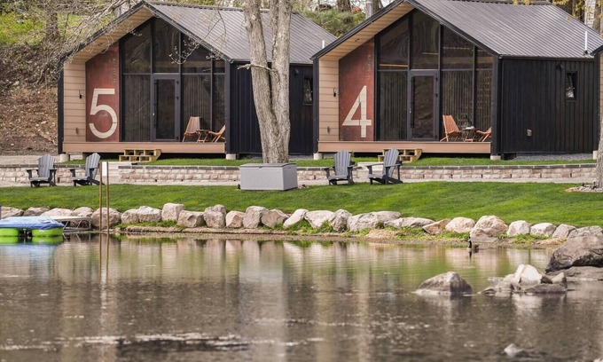 Scotrun Resort | Leisure Lake Resort: 5 chalets on a private lake, Wedding venue with activities