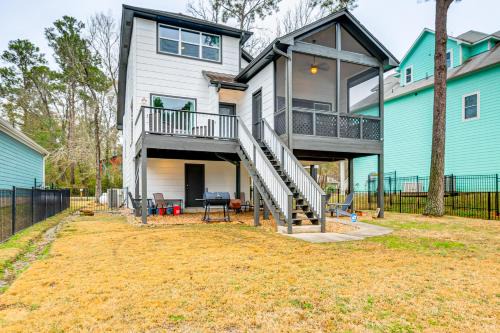 Montgomery Haus | Less Than 1 Mi to Boat Ramp Waterfront Lake Conroe Home!
