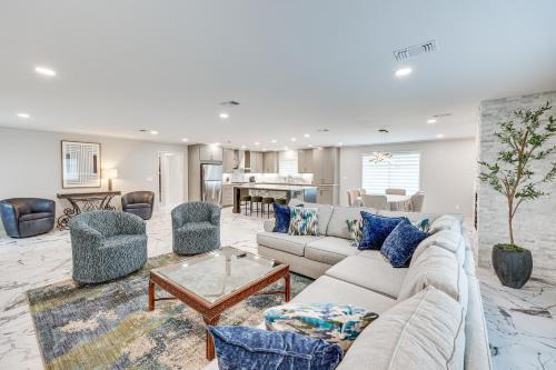 Magnolia Haus | Less Than 1 Mi to SAU Newly Renovated Home with Yard!