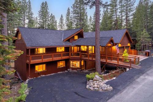 Incline Village Haus | Less Than 1 Mi to Beach Expansive Tahoe Escape with Hot Tub