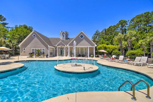 Vaught Wohnung | Less Than 2 Mi to Beach Savannah Shores Resort Condo!
