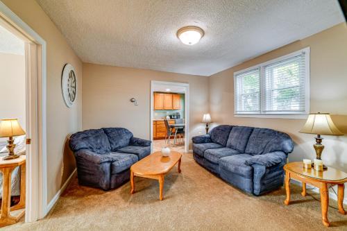 Munsons Corners Wohnung | Less Than 2 Mi to SUNY Cortland Unit with Private Parking