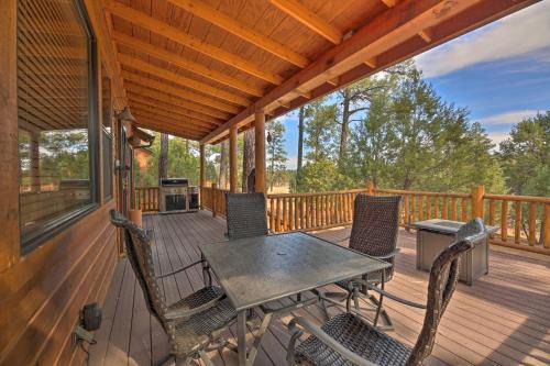 Torreon Haus | Less Than 4 Mi to Fool Hollow Lake Cabin with Tranquil Deck