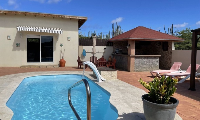 Paradera Wohnung | LiCes Garten Aruba